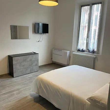 Storchi - Near Downtown *