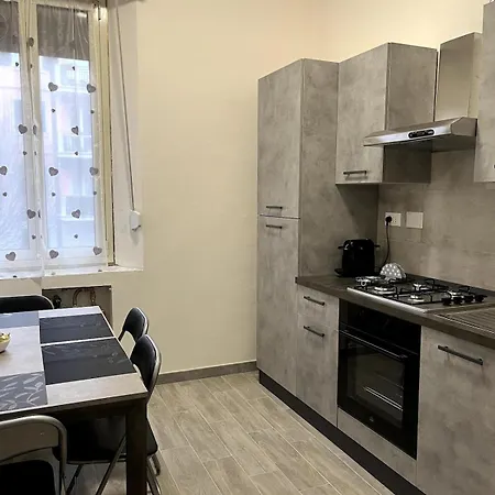 Storchi - Near Downtown Apartment