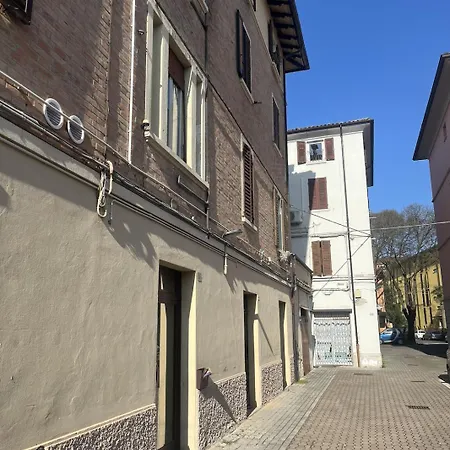 Storchi - Near Downtown 摩德纳